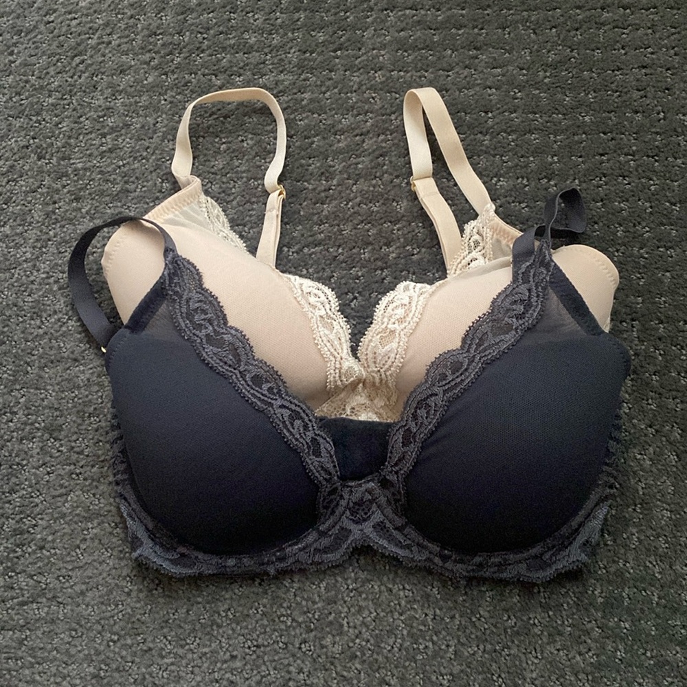 Lot of 2 Natori Feathers bras, 30DD